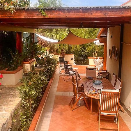 Villa Curreri Porto Palo Eksteriør bilde